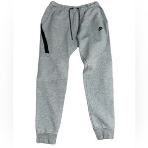 Men Nike Gray Sweatpants with Black Accents
